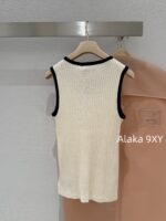 MIUMIU   American Retro Campus Dressing24 Autumn/Winter New High Quality Cashmere Fabric Embroidered Letter Logo Short Sleeve Tshirt/Vneck Knitted Tank Top Short Sleeve - Image 27