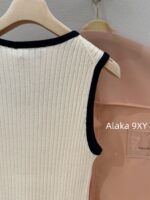 MIUMIU   American Retro Campus Dressing24 Autumn/Winter New High Quality Cashmere Fabric Embroidered Letter Logo Short Sleeve Tshirt/Vneck Knitted Tank Top Short Sleeve - Image 28
