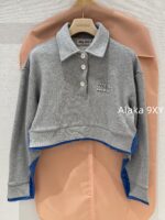 MIU MIU 24 Autumn/Winter New Collection Letter Logo Patch Embroidered Logo Contrast Splicing Short Hoodie Sweatshirt/Skirt/Casual Sweatpants Sweatshirt