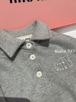 MIU MIU 24 Autumn/Winter New Collection Letter Logo Patch Embroidered Logo Contrast Splicing Short Hoodie Sweatshirt/Skirt/Casual Sweatpants Sweatshirt - Image 4