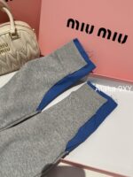 MIU MIU 24 Autumn/Winter New Collection Letter Logo Patch Embroidered Logo Contrast Splicing Short Hoodie Sweatshirt/Skirt/Casual Sweatpants Sweatshirt - Image 5