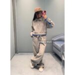 MIU MIU 24 Autumn/Winter New Collection Letter Logo Patch Embroidered Logo Contrast Splicing Short Hoodie Sweatshirt/Skirt/Casual Sweatpants Sweatshirt - Image 9