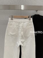 LOUIS VUITTON  Classic is timeless. 24 Autumn/Winter New Collection "Long Leg MM" White Collar Pocket Jeans   Straight leg wide leg pants  pear shaped figure can also be worn - Image 11