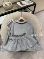 MIUMIU "British Rich Girl Dress Up" Heavy duty Wool Soft Cocoon Woolen Short Tall Tall Short Flower Bud Thick Coat Warm Jacket Women/Half body Flower Bud Skirt Skirt - Image 5