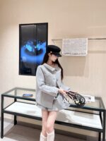 MIUMIU "British Rich Girl Dress Up" Heavy duty Wool Soft Cocoon Woolen Short Tall Tall Short Flower Bud Thick Coat Warm Jacket Women/Half body Flower Bud Skirt Skirt - Image 18