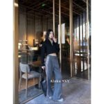 DIOR D  2024 Autumn/Winter New CollectionHeavy Industry Three Dimensional Cutting High Waist Design Double Sided Striped Suit Pants/Wide Leg Pants - Image 17