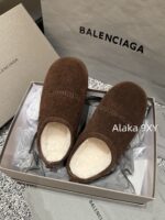 Balenciaga Super ComfortableRetained  24 Autumn/Winter New Collection BB Printed Letter Logo Imported Australian Wool Slippers. - Image 4