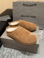 Balenciaga Super ComfortableRetained  24 Autumn/Winter New Collection BB Printed Letter Logo Imported Australian Wool Slippers. - Image 9