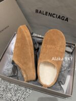 Balenciaga Super ComfortableRetained  24 Autumn/Winter New Collection BB Printed Letter Logo Imported Australian Wool Slippers. - Image 15