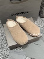 Balenciaga Super ComfortableRetained  24 Autumn/Winter New Collection BB Printed Letter Logo Imported Australian Wool Slippers. - Image 32