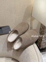 Balenciaga Super ComfortableRetained  24 Autumn/Winter New Collection BB Printed Letter Logo Imported Australian Wool Slippers. - Image 40