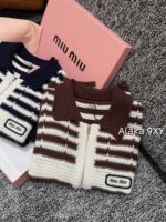 MIUMIU American College Style   2024 Autumn/Winter New Collection  Collar Color blocked Hook woven Letter Logo Zipper style Wool Cardigan Coat for Women. 100 wool fabric - Image 10