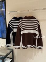 MIUMIU American College Style   2024 Autumn/Winter New Collection  Collar Color blocked Hook woven Letter Logo Zipper style Wool Cardigan Coat for Women. 100 wool fabric - Image 17