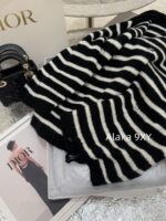 BALMAIN "Pure Desire Goddess Atmosphere" B  24 Autumn/Winter New Collection Round Neck Black and White Striped Diagonal Shoulder Metal Buckle Medium Long Striped Woolen Dress for Women - Image 5