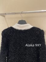 BALMAIN's domineering female CEO outfit exudes a strong aura  24autumn and winter black and white contrasting splicing coarse tweed slim fit and slimming, lapel zipper cardigan jacket - Image 27