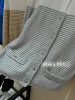 Chanel  2024a Early Autumn New Collection  Champagne Gold Gold Thread with Gemstone Button Logo Round Neck Knitted Cardigan Sweater for Women. Available in gold and silver colors - Image 16