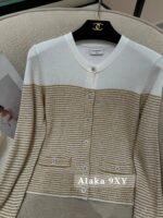 Chanel  2024a Early Autumn New Collection  Champagne Gold Gold Thread with Gemstone Button Logo Round Neck Knitted Cardigan Sweater for Women. Available in gold and silver colors - Image 18