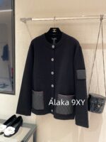 Chanel's new autumn/winter collection  Showpiece leather pocket round neck rhinestone button wool knitted cardigan jacket for women. The design is super beautiful, slimming and exuding elegance - Image 4