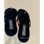 Chanel   24s Spring/Summer Fashion Collection  A Must Do for Lazy People   Heavy Industry imports silk velvet fabric with rhinestone logo for women's flip flops.