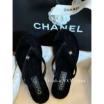 Chanel   24s Spring/Summer Fashion Collection  A Must Do for Lazy People   Heavy Industry imports silk velvet fabric with rhinestone logo for women's flip flops. - Image 6