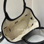 miumiu  ivy Series limited edition tote bag shopping bagRetro Maillard color scheme. A large calf leather fabric with an overwhelming sense of relaxation - Image 3