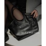 miumiu  ivy Series limited edition tote bag shopping bagRetro Maillard color scheme. A large calf leather fabric with an overwhelming sense of relaxation - Image 13
