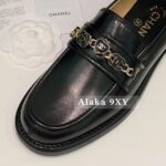 Chanel  24A Beauty Responsibility Love Camellia Badge Le Fu ShoesBritish style leather shoes with a girlish feel, versatile and versatile. Original factory leather - Image 4
