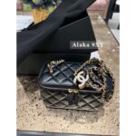 Chanel is super beautiful  unpopular yet not surprising  24A Summer New Series Color Enamel Adjustable Buckle Chain  Small box bag/small waste bag square