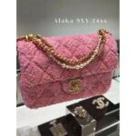 Chanel   24ss Limited Edition Pearl Chain  Bold plaid metal CF is hereVarious carrying methods for both handheld and crossbody - Image 5