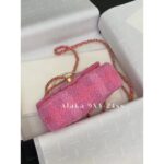 Chanel   24ss Limited Edition Pearl Chain  Bold plaid metal CF is hereVarious carrying methods for both handheld and crossbody - Image 10