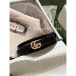 Chanel's "musthave wardrobe outfit for white and rich beauty"   The latest model of the 24A show features a hollowed out black and white minimalist cartoon logo leather belt. - Image 8
