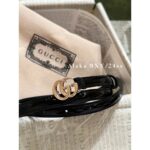 Chanel's "musthave wardrobe outfit for white and rich beauty"   The latest model of the 24A show features a hollowed out black and white minimalist cartoon logo leather belt. - Image 15