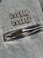 MIUMIU  2024 autumn and winter new collection corduroy lapel spliced letter logo clip cotton wide denim jacket for women. Hot girls must be included in the collection - Image 7