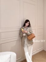 Well11done Quan Zhilong GD Same Style   2024 autumn and winter new niche trendy brand we11 classic plaid lapel embroidered letter logo cotton jacket for women - Image 21