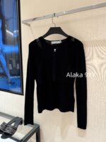 DIOR retained funds   Pure Desire Immortal Qi Fake Two Bottom Shirts "24D  Autumn and winter new collection 100 wool knitted sweater for women. Available in three colors - Image 4