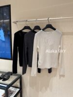 DIOR retained funds   Pure Desire Immortal Qi Fake Two Bottom Shirts "24D  Autumn and winter new collection 100 wool knitted sweater for women. Available in three colors - Image 6