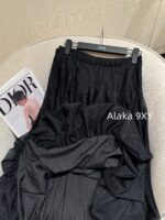 DIOR2025 Early Spring New Product Series  Elegant temperament D high qualityVersatile high waist long floral bud mesh black skirt - Image 3