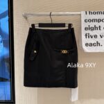 CELINE   2024 new design environmentally friendly PU leather micro glossy exquisite metal chain Aline short skirt autumn and winter new slim fit hip hugging sexy half skirt