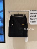 CELINE   2024 new design environmentally friendly PU leather micro glossy exquisite metal chain Aline short skirt autumn and winter new slim fit hip hugging sexy half skirt