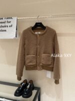 CELINE   2024 autumn and winter new milk coffee color gold button letter logo lamb fur/cashmere lapel warm jacketCustomized gold mold button lining exquisite matching