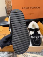LOUIS VUITTON  2024 Winter New Collection Super ComfortableImported Lamb Wool Material with Letter Logo, Mary Jane Tshaped Fury Shoes/Boken Shoes - Image 4