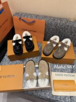 LOUIS VUITTON  2024 Winter New Collection Super ComfortableImported Lamb Wool Material with Letter Logo, Mary Jane Tshaped Fury Shoes/Boken Shoes - Image 13