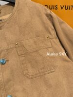 LOUIS VUITTON High Quality 24ss Autumn/Winter New Collection Classic Dark Pattern Khaki  Checkered jacquard turquoise button collarless jacket for men and women, casual jacket trend - Image 8