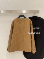 LOUIS VUITTON High Quality 24ss Autumn/Winter New Collection Classic Dark Pattern Khaki  Checkered jacquard turquoise button collarless jacket for men and women, casual jacket trend - Image 25