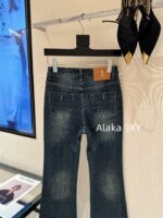 Yves Saint Laurent   2024 Autumn/Winter New Collection Y  High waisted metal letter logo slimming pocket straight tube micro flared jeans - Image 14