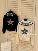 DIOR gift box packaging  D  2024 Autumn/Winter New Collection _ Heavy Industry Collar Five pointed Star Jacquard Logo Hooded Woolen SweaterWhite Rich Beauty Elegant Style - Image 4