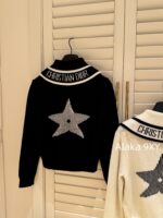 DIOR gift box packaging  D  2024 Autumn/Winter New Collection _ Heavy Industry Collar Five pointed Star Jacquard Logo Hooded Woolen SweaterWhite Rich Beauty Elegant Style - Image 6