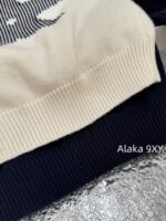 DIOR gift box packaging  D  2024 Autumn/Winter New Collection _ Heavy Industry Collar Five pointed Star Jacquard Logo Hooded Woolen SweaterWhite Rich Beauty Elegant Style - Image 14