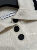 DIOR gift box packaging  D  2024 Autumn/Winter New Collection _ Heavy Industry Collar Five pointed Star Jacquard Logo Hooded Woolen SweaterWhite Rich Beauty Elegant Style - Image 18