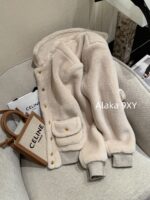 CELINE  2024 autumn and winter new gold button letter logo lamb fur lapel jacketCustomized gold molded buckle lining with exquisite matching - Image 9